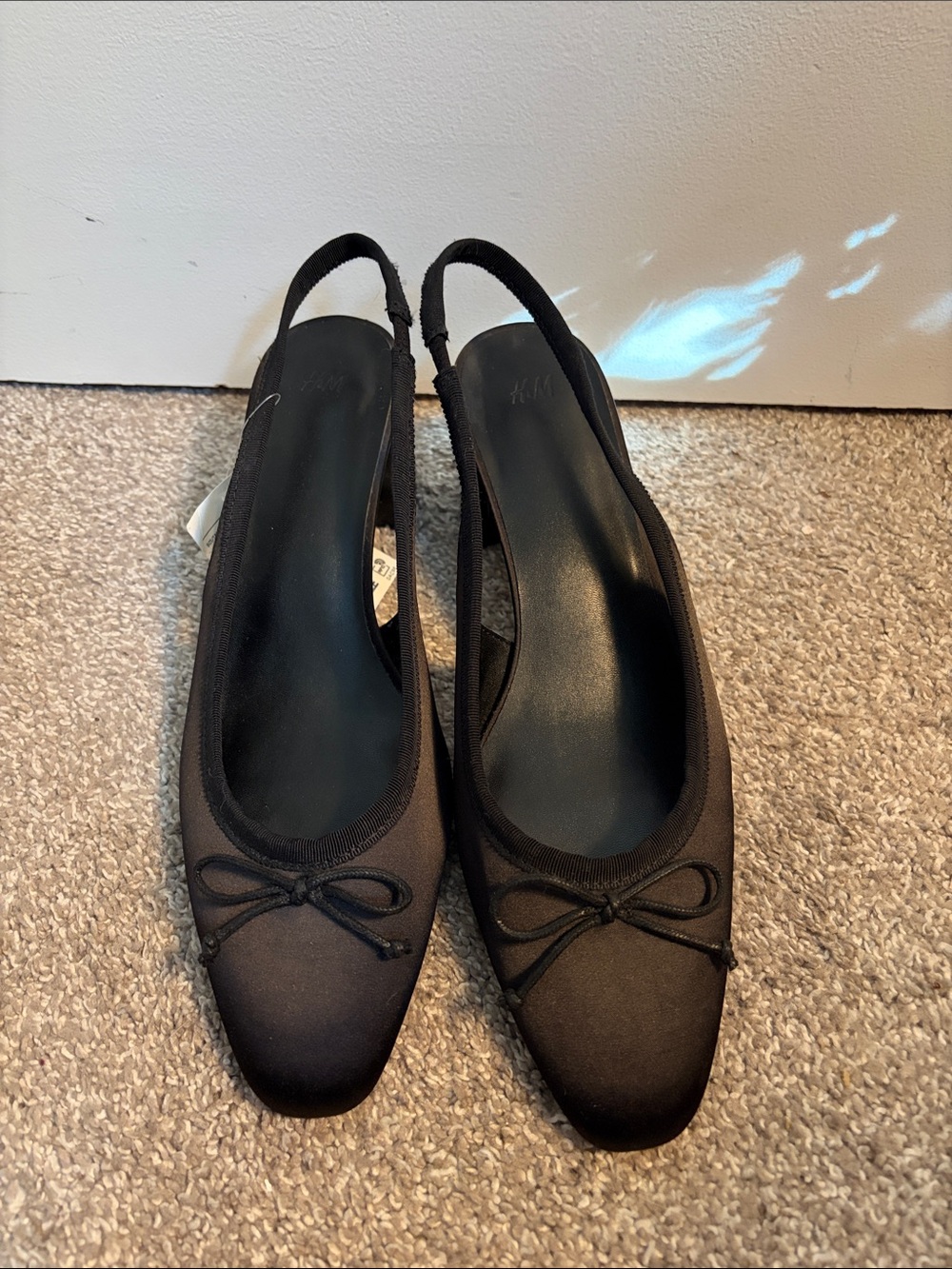 H&M Black Slingback Bow Heeled Pumps - Picture 3 of 6